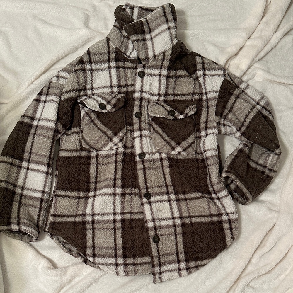 Women’s cozy jacket button up